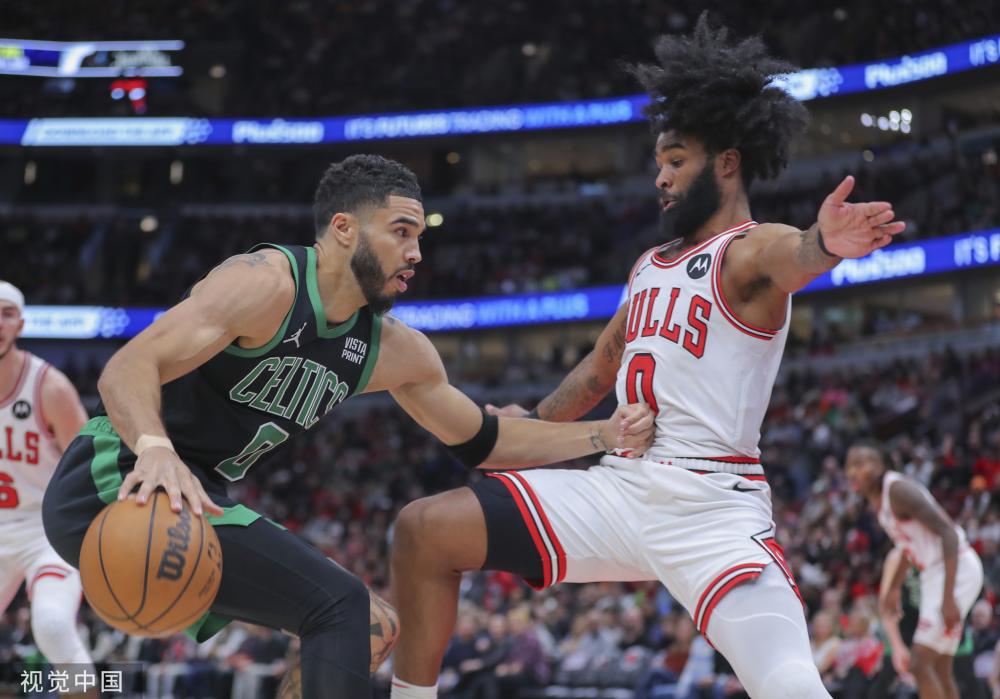 队伍脱颖而 队伍脱颖而